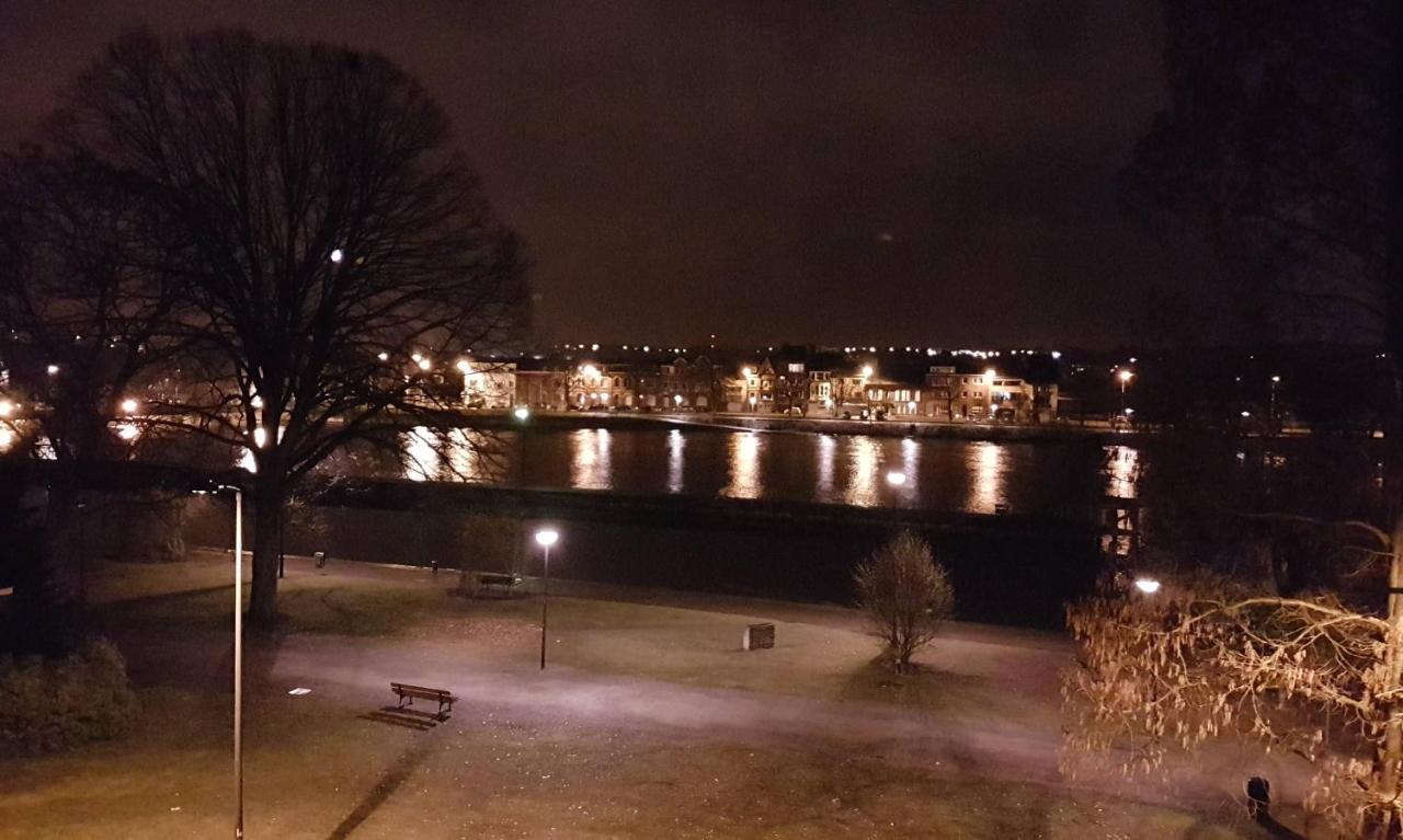 Au Fil De L Eau Apartment Namur Luaran gambar
