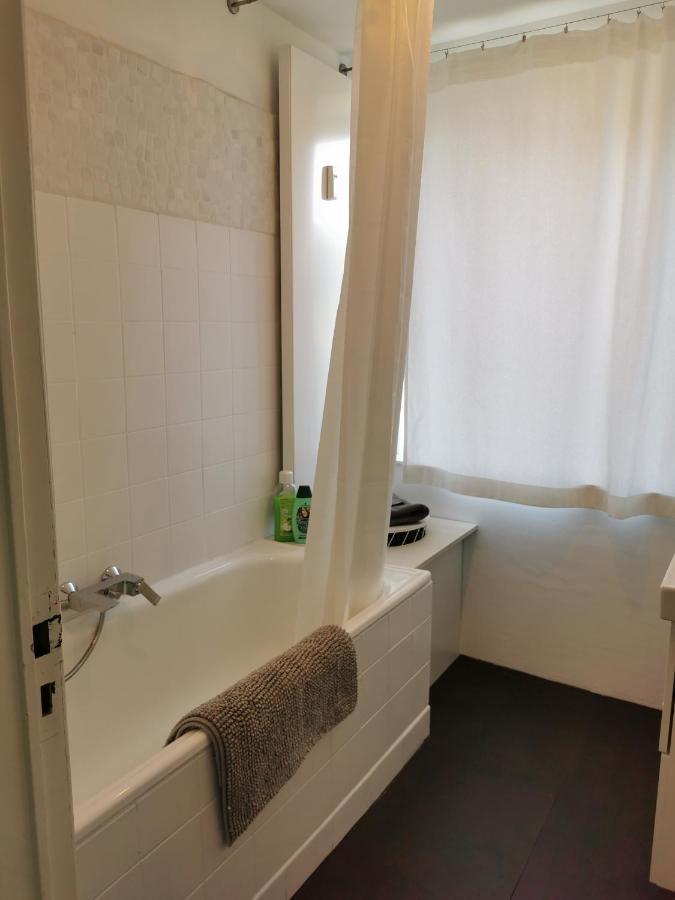 Au Fil De L Eau Apartment Namur Luaran gambar